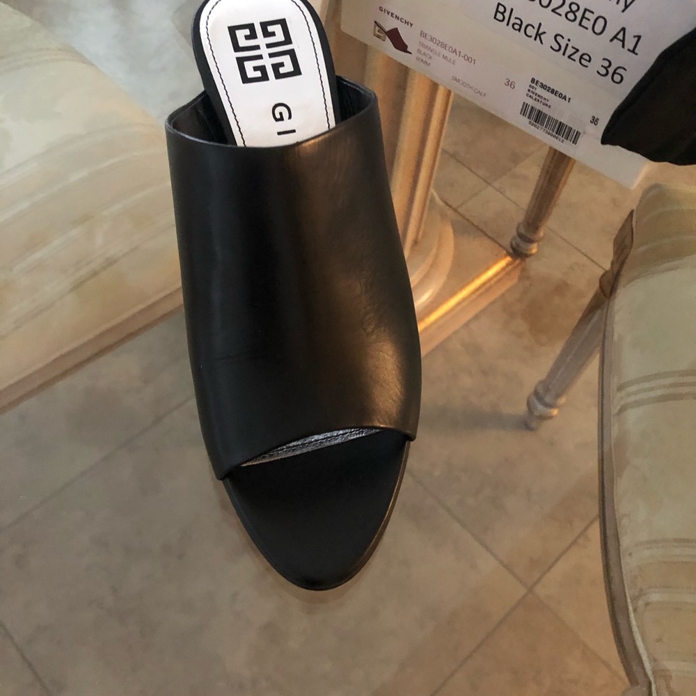 Givenchy slides - Picture 4 of 6